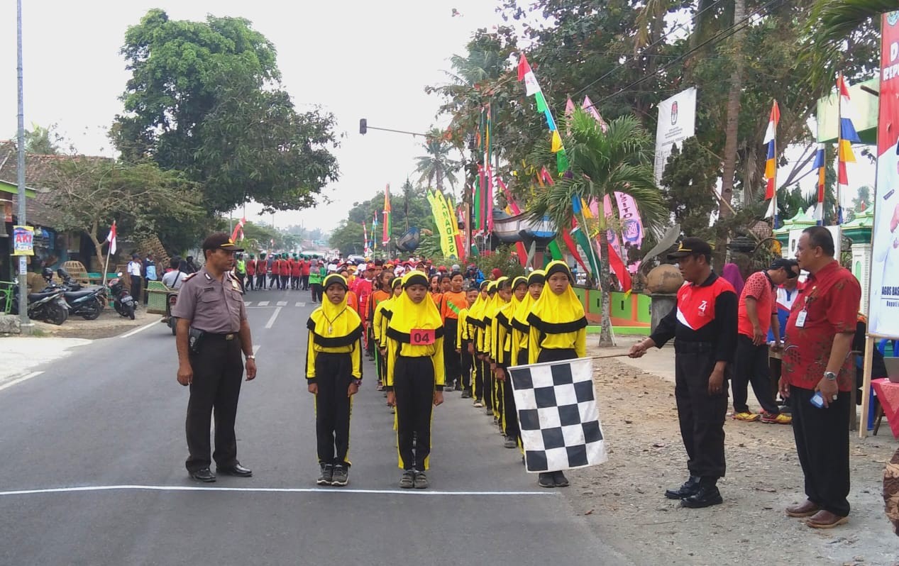 Lomba Gerak Jalan Dalam Rangka HUT Ke-74 Kemerdekaan Republik Indonesia Tingkat Kecamatan Purwodadi