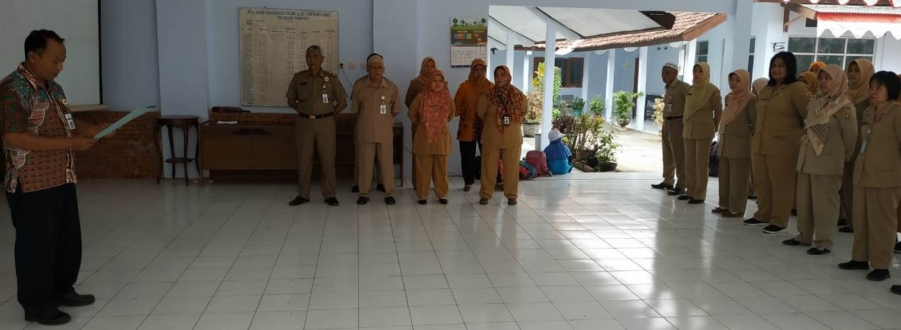 Upacara Peringatan HUT Jawa Tengah Ke-69 di Pendopo Kecamatan Purwodadi