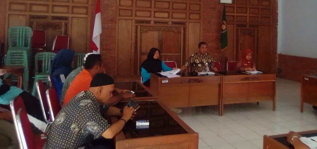 Rakor Persiapan Acara Gowes Bersama Bupati dan Festival Keponggok di Pendopo Kecamatan Purwodadi