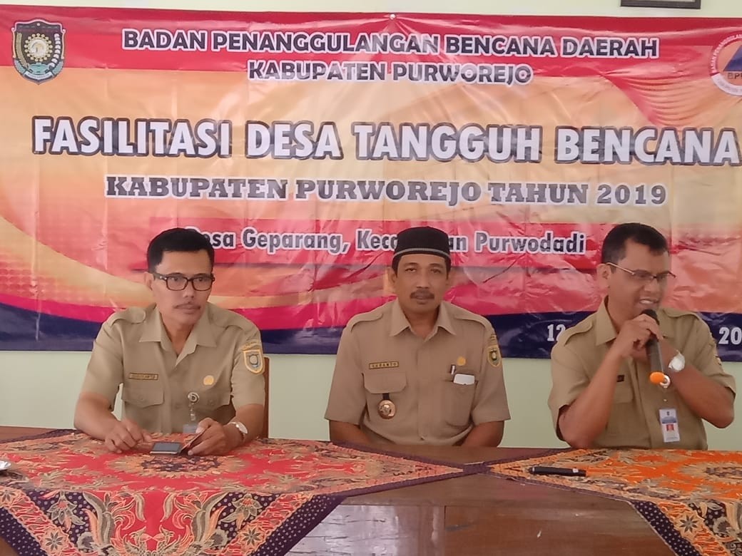 Fasilitasi Desa Tangguh Bencana (Destana) di Balai Desa Geparang Kecamatan Purwodadi