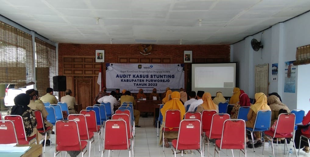 Diskusi dan Audit Kasus Stunting Tahun 2022 di Pendopo  Kecamatan Purwodadi