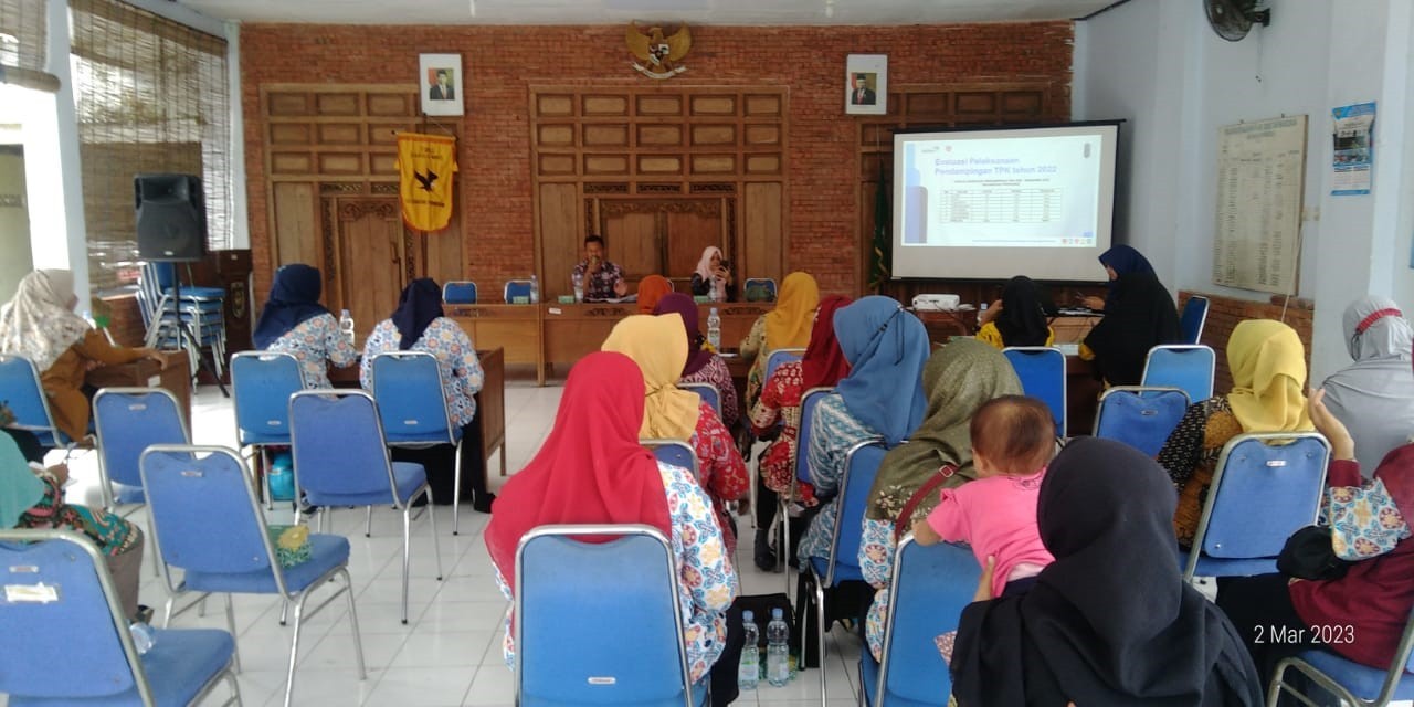 Pelatihan Tim Pendamping Keluarga (TPK) Hari Ke-3 di Pendopo Kecamatan Purwodadi 