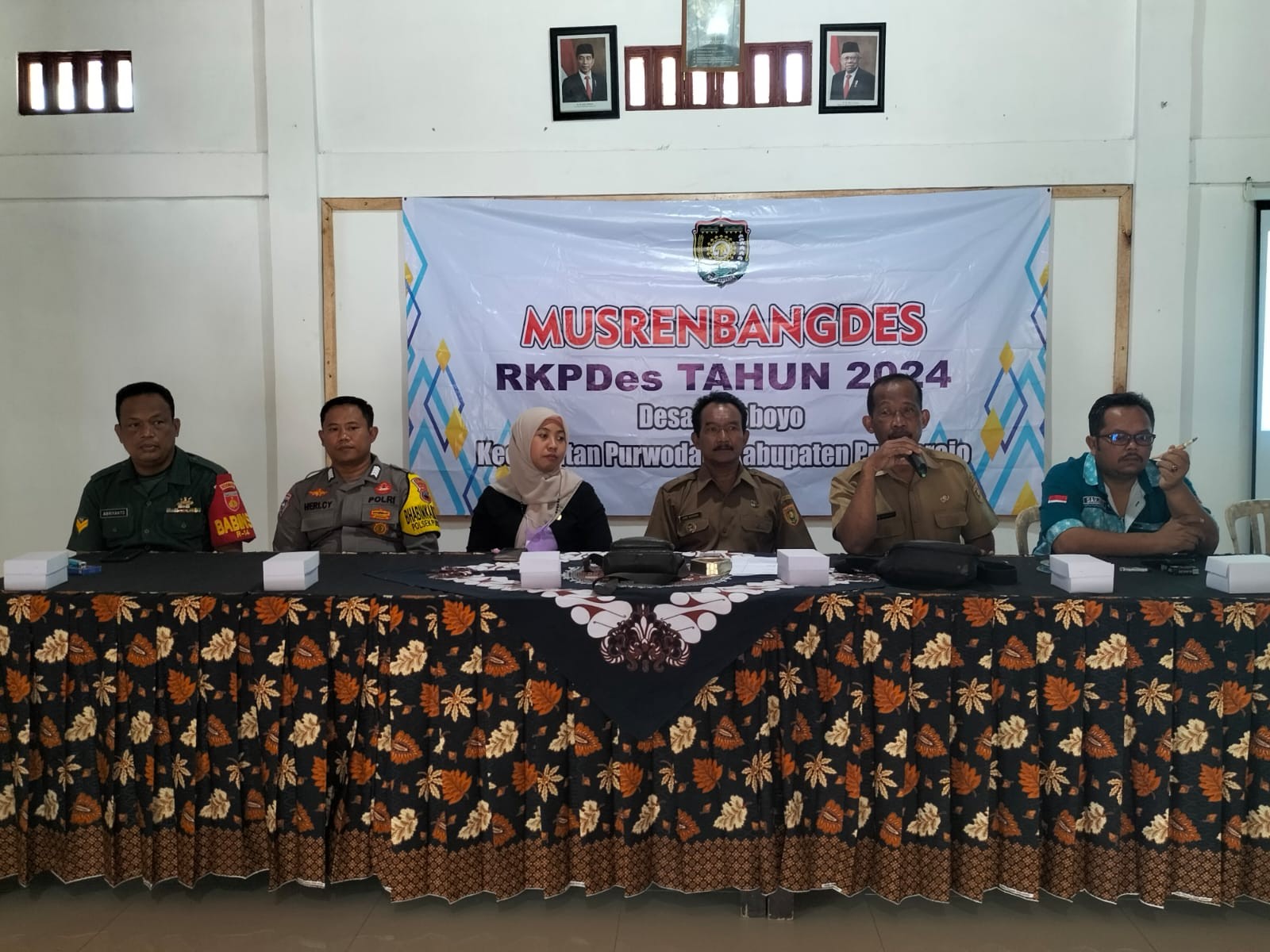 Musyawarah Perencanaan Pembangunan Desa Penyusunan RKPDES Tahun Anggaran  2024 di Balai Desa Jogoboyo Kecamatan Purwodadi