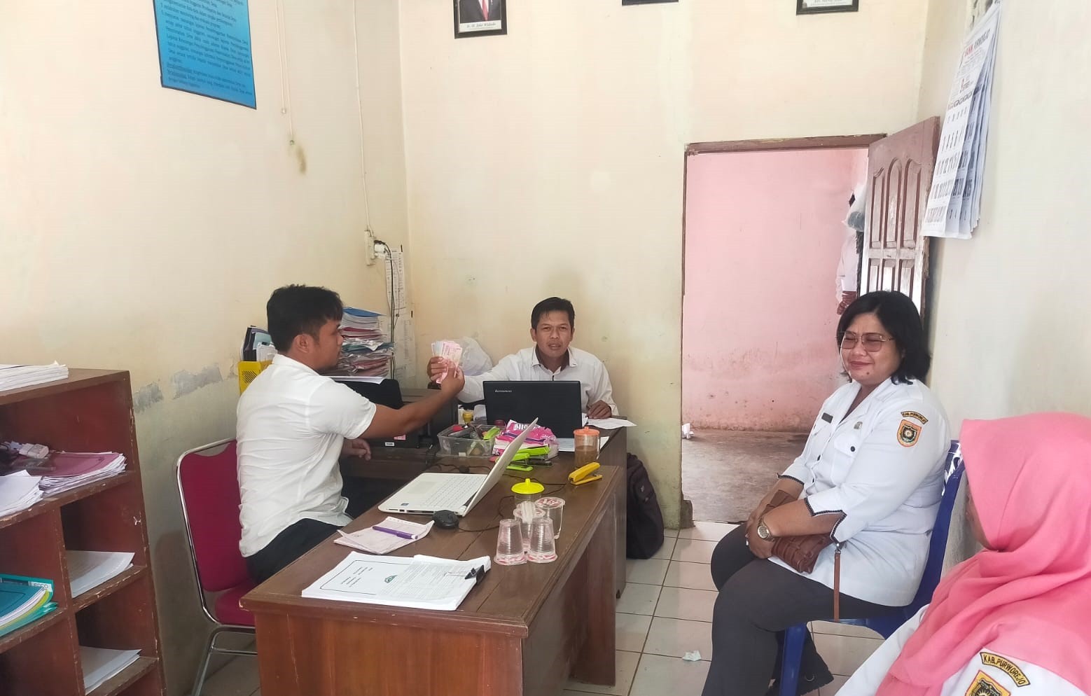 Monitoring Intensifikasi Penerimaan PBB P-2 Tahun 2023 di Kantor Desa Karangmulyo Kecamatan Purwodadi