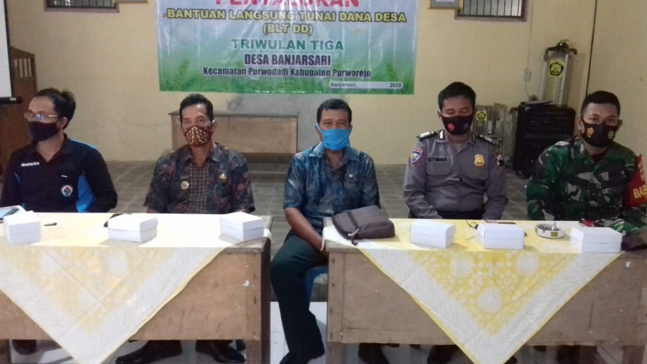 Penyaluran BLT DD Bulan Ke-7 di Desa Banjarsari Kecamatan Purwodadi