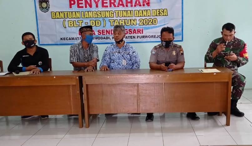 Penyaluran BLT DD Bulan Ke-7 di Desa Sendangsari  Kecamatan Purwodadi