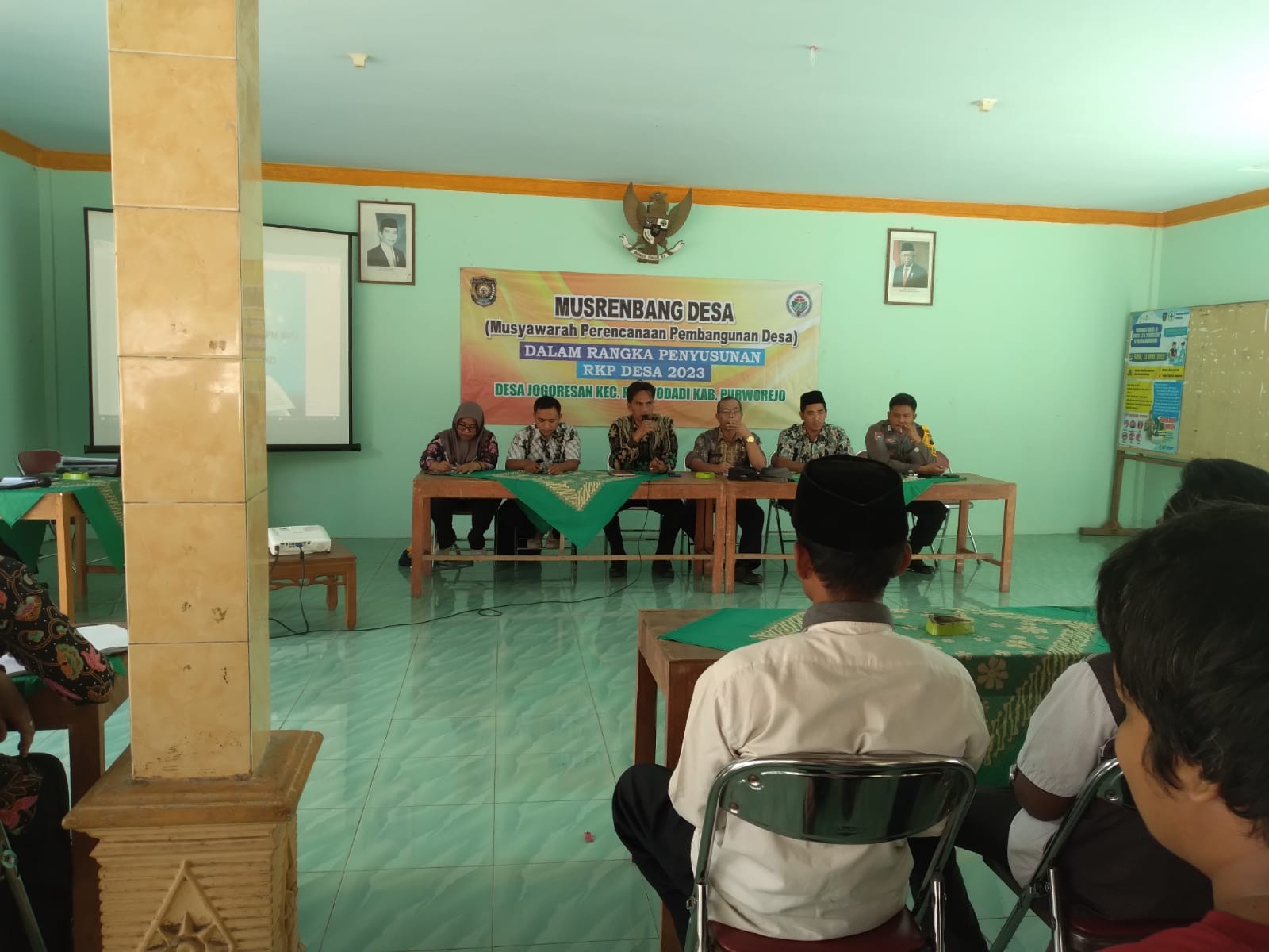 Musyawarah Desa dan Penyusunan Rancangan Rencana Kerja Pemerintah Desa (RKPDes) Tahun 2023 di Balai Desa Jogoresan  Kecamatan Purwodadi