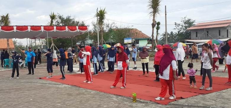 Kegiatan Senam Pagi di Pantai Jatimalang Desa Jatimalang Kecamatan Purwodadi