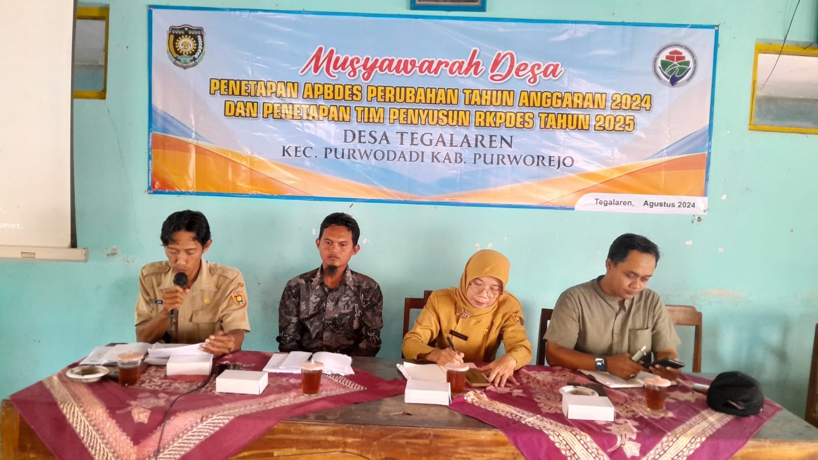  Musdes APBDES Perubahan dan RKPDes Tahun 2024 di Desa Tegalaren