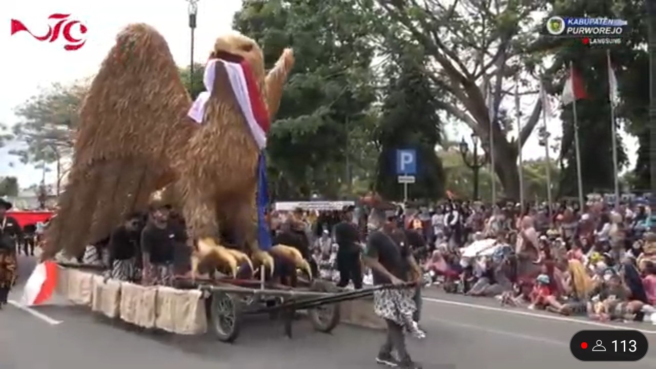 Kecamatan Purwodadi mengikuti Karnaval SMA/SMK/MA dan Umum Tk. Kabupaten Purworejo Tahun 2024