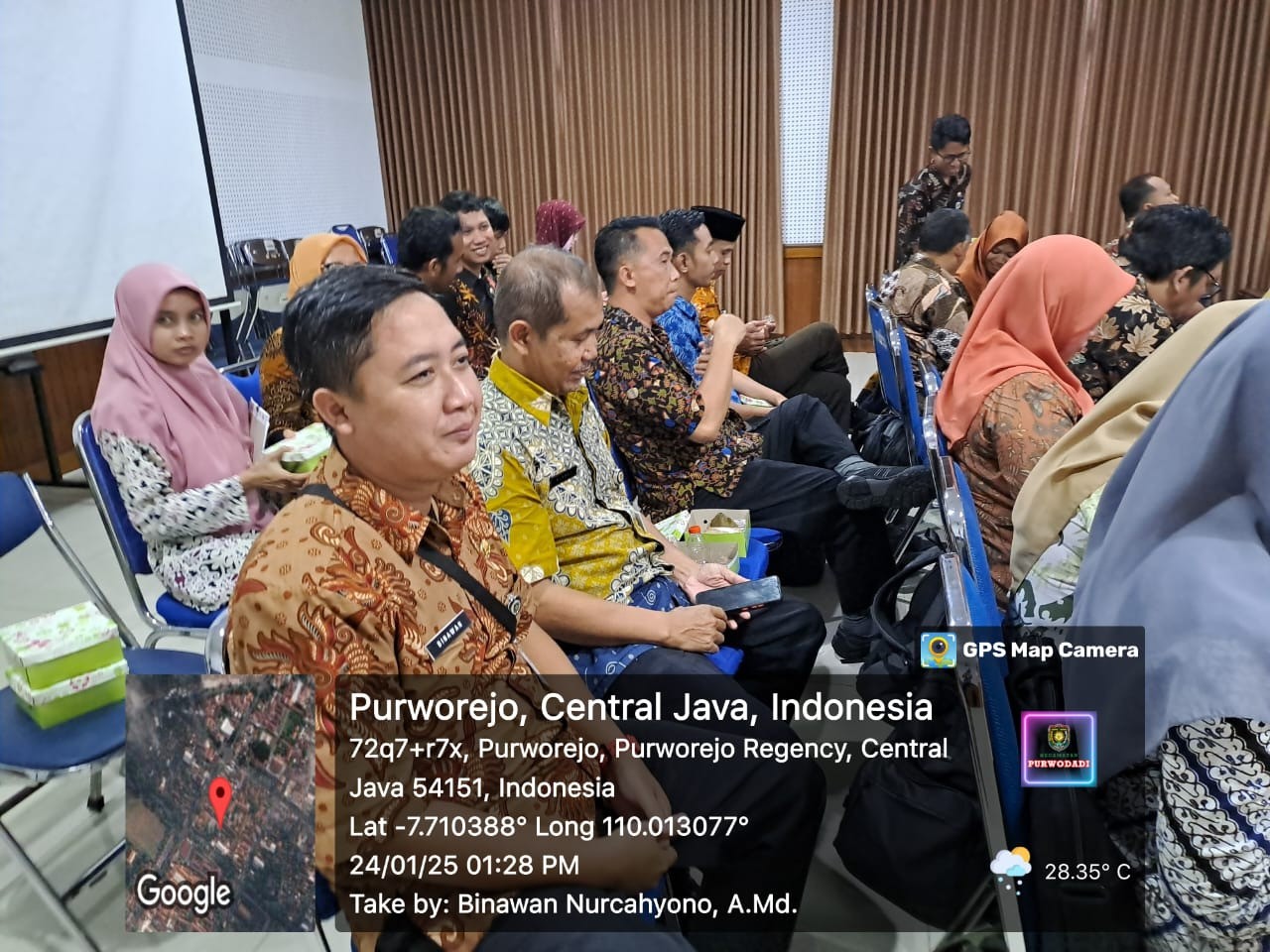 Staf Bagian Perencanaan dan Keuangan Kecamatan Purwodadi Ikuti Sosialisasi Pengisian Data Monevbang di Aplikasi Sawiji Tahun 2025