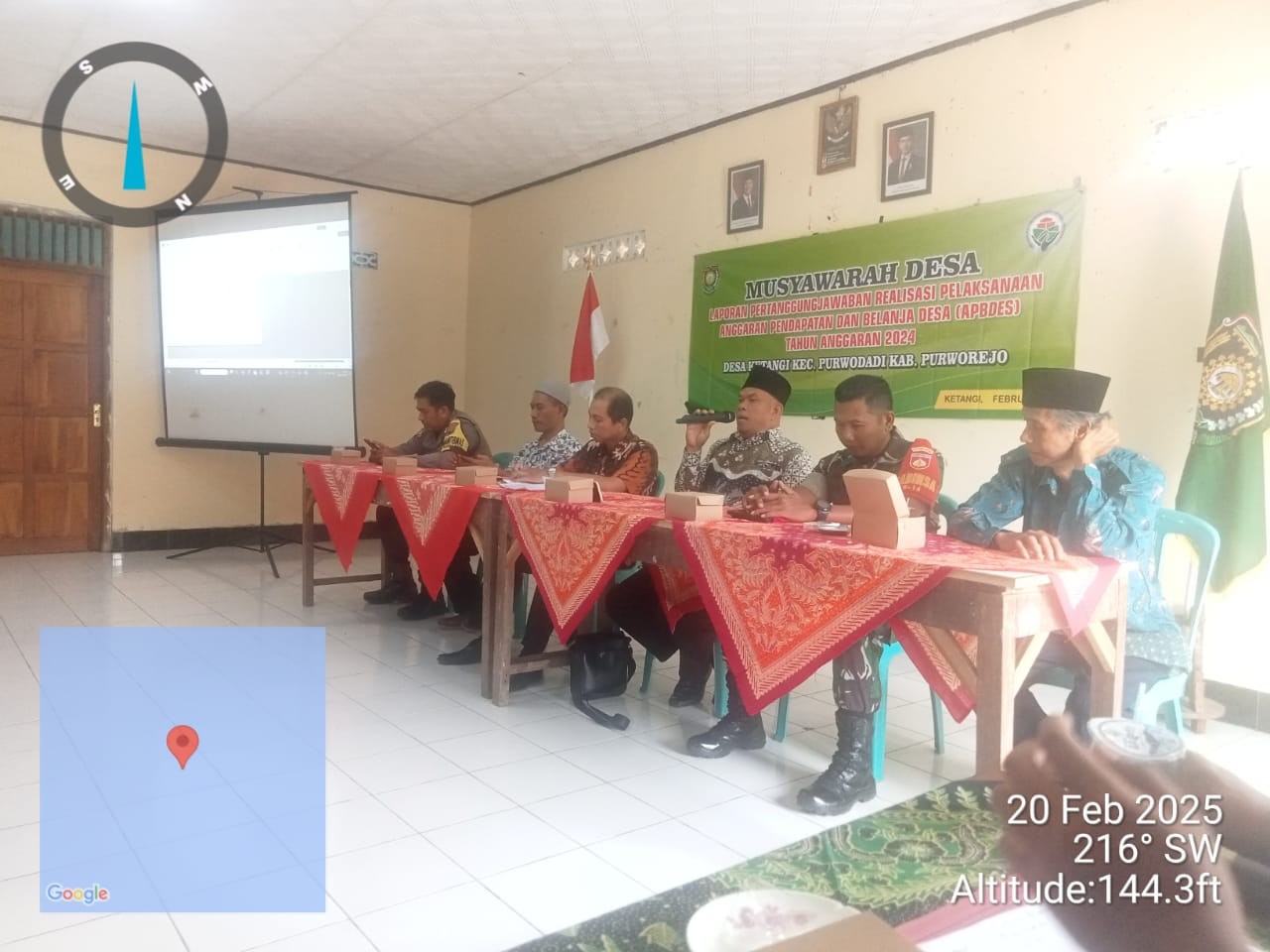 Pelaksana Seksi Pemerintahan Desa Kecamatan Purwodadi  hadir di Musdes Realisasi APBDES TA 2025 di Desa Ketangi