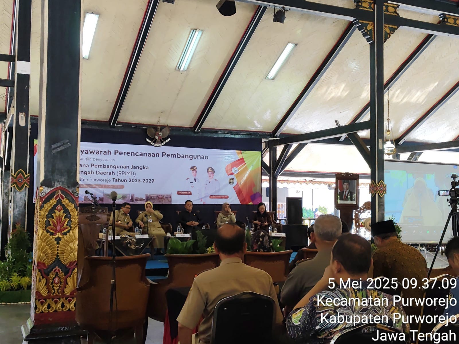 Kecamatan Purwodadi hadir di Kegiatan Sossialisasi Penyusunan Program dan Kegiatan TJSLP di Pendopo Kabupaten Purworejo