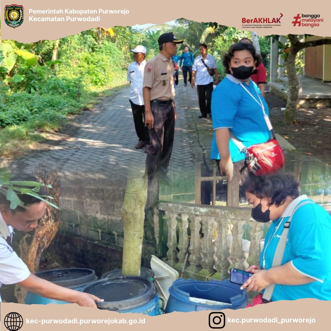 Pendampingan Pemberantasan Sarang Nyamuk (PSN) Serentak dalam rangka Penanggulangan Penyakit DBD di Desa Jatimalang Kec Purwodadi