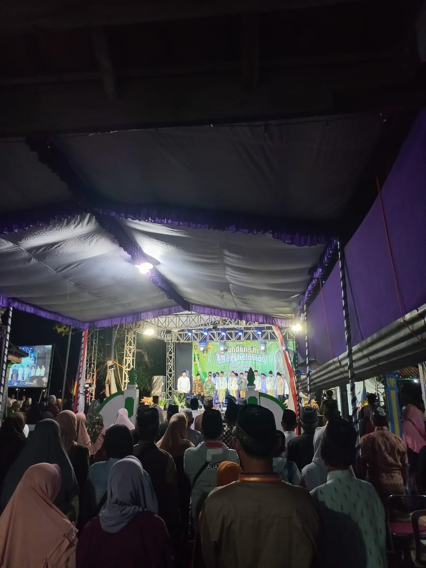 Pengajian Umum PUNDENSARI BERSHOLAWAT di Desa Pundensari,Kasi PU & Trantib Kecamatan Purwodadi hadir