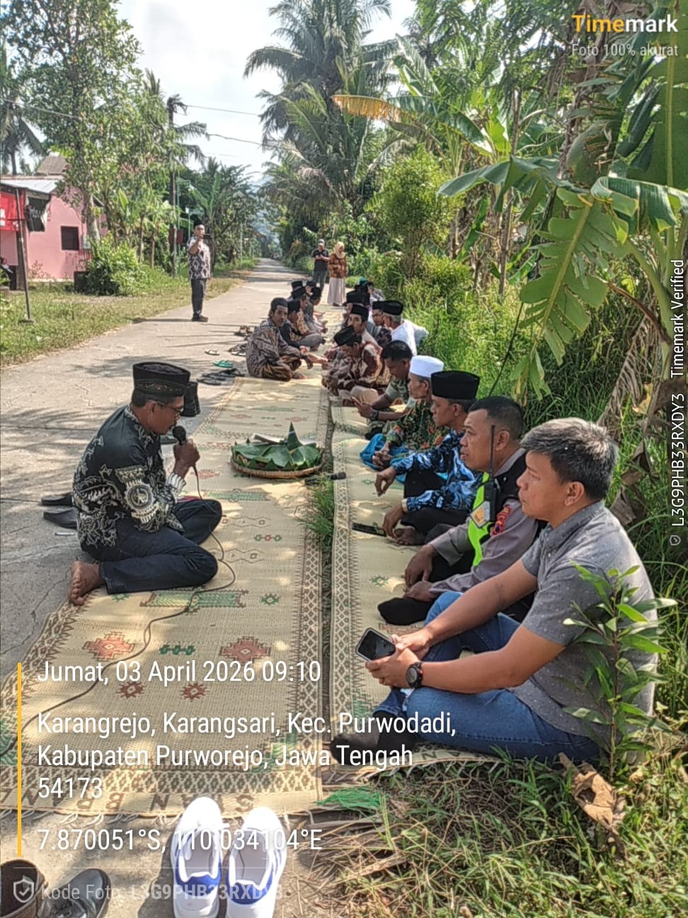 Peletakan batu pertama pembangunan gerai/gedung Koperasi Desa Merah Putih (KDMP) Desa Karangsari ,Camat Purwodadi hadir menyaksikan