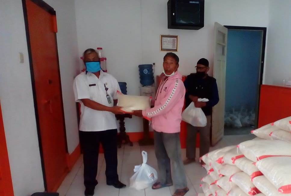 Monitoring Penyaluran Bantuan Langsung Tunai di Kantor Pos Purwodadi