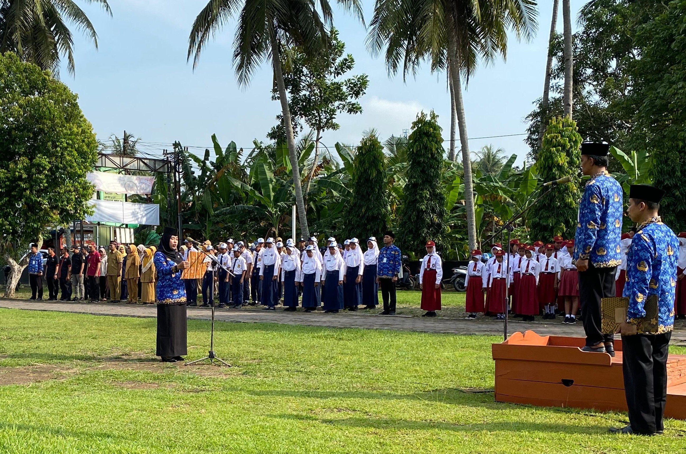 Upacara Bendera dalam rangka Peringatan Hardiknas tingkat Kecamatan Purwodadi Tahun 2024