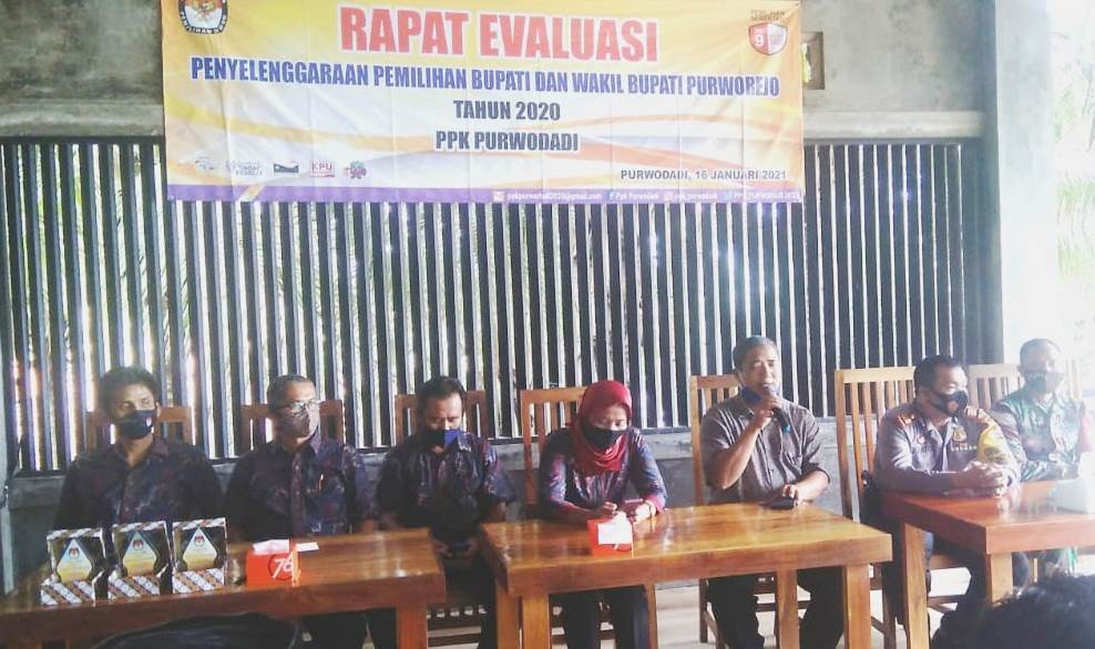 Rapat Evaluasi Penyelenggaraan Pemilihan Bupati dan Wakil Bupati Purworejo Tahun 2020 oleh PPK Kecamatan Purwodadi