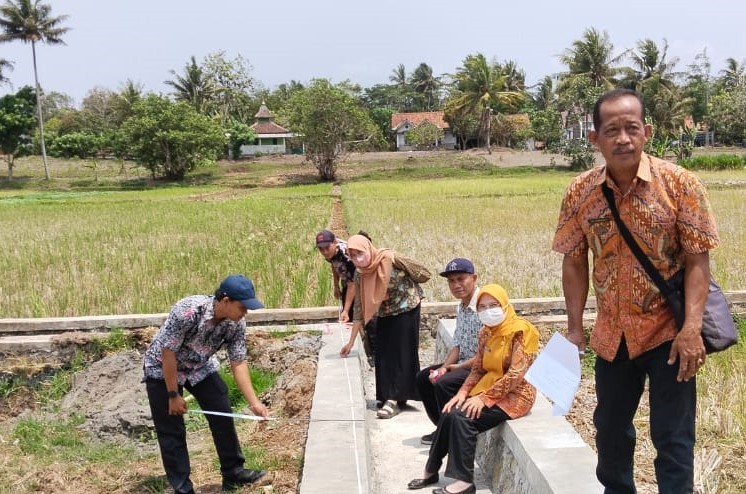 Monitoring Pelaksanaan Pembangunan dengan Dana Desa di Desa Jatimalang Kecamatan Purwodadi