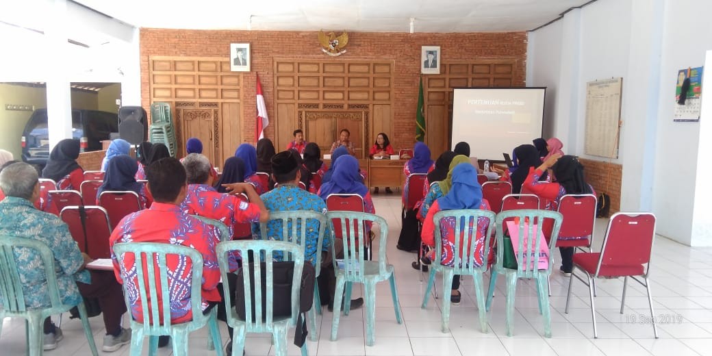 Rapat Koordinasi Peran Pembantu Pembina Keluarga Berencana Desa (PPKBD) Kecamatan Purwodadi