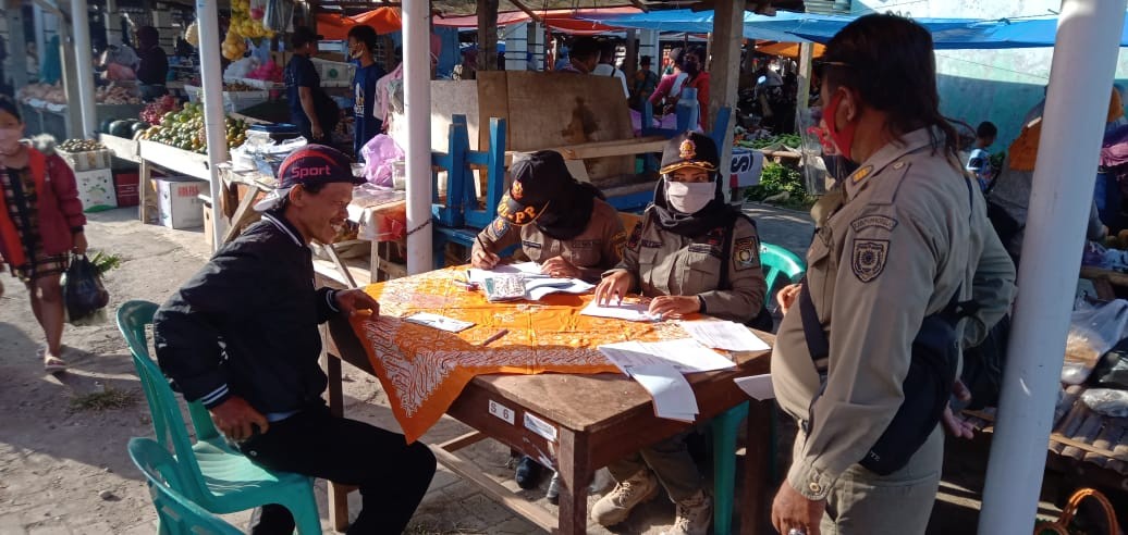 Kegiatan Razia Masker di Pasar Purwodadi Kecamatan Purwodadi